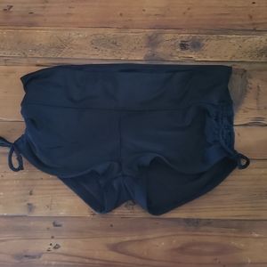 Side cinch side tie hot yoga boots shorts